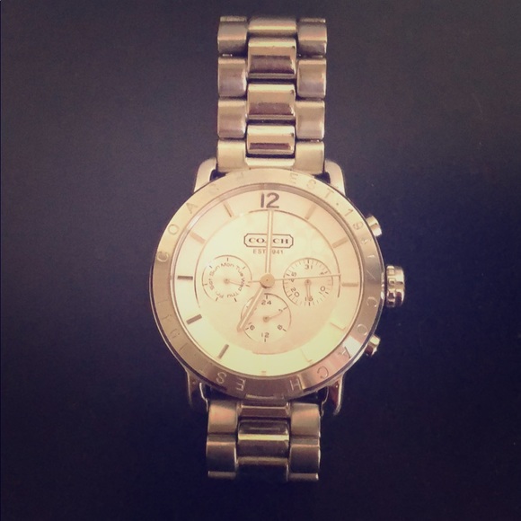 Coach watch - Picture 1 of 3